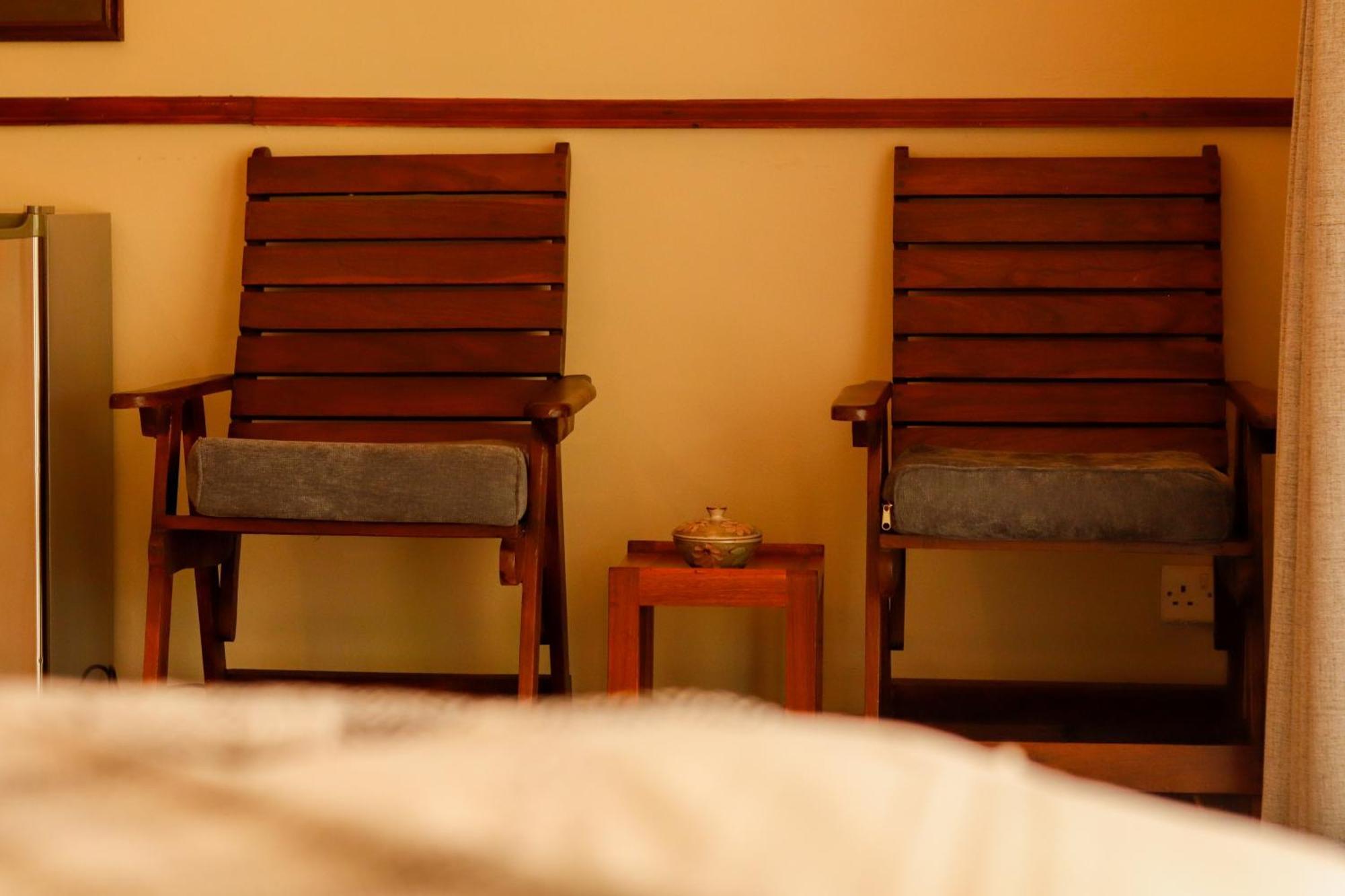 Room In Villa - Zambezi Family Lodge - Elephant Room Victoriawatervallen Buitenkant foto